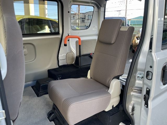Suzuki EVERY 2018-08 10472-6