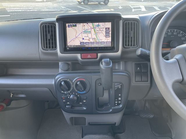 Suzuki EVERY 2018-08 10472-3