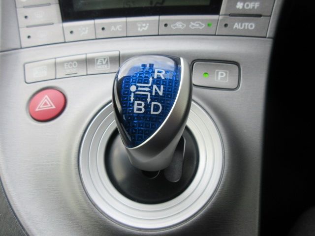 Toyota PRIUS 2014-10 25338-14