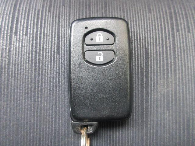 Toyota PRIUS 2014-10 25338-17