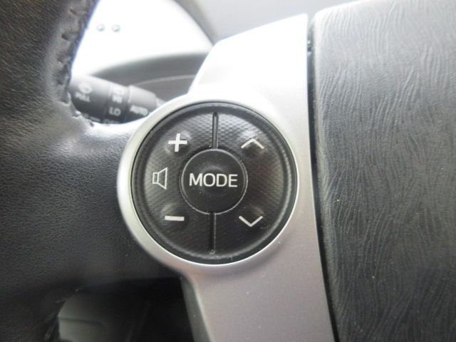 Toyota PRIUS 2014-10 25338-22