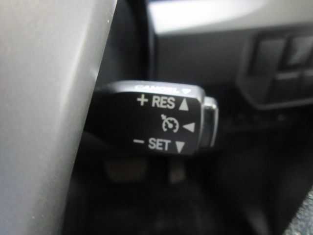 Toyota PRIUS 2014-10 25338-25
