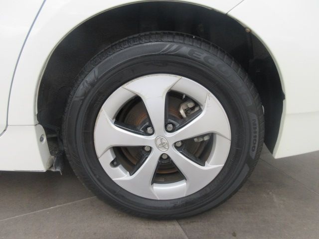Toyota PRIUS 2014-10 25338-9