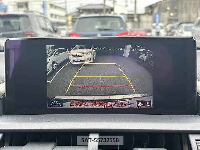 Lexus NX 2018-02 275678-3