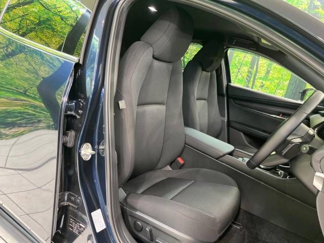 Mazda MAZDA3 2023-02 180450-9