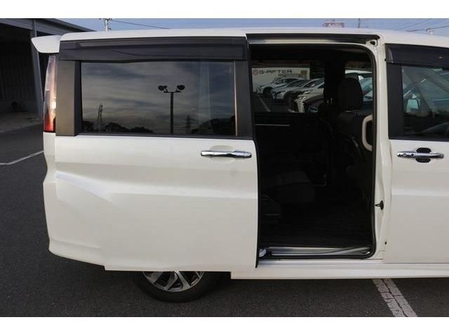 Honda e 2016-10 28797-10