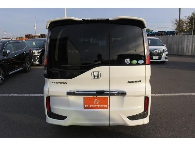 Honda e 2016-10 28797-3