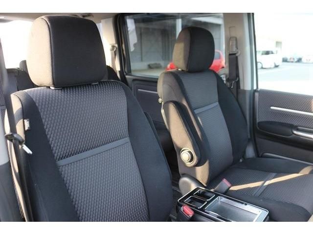 Honda e 2016-10 28797-12