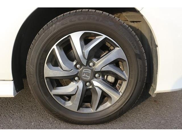 Honda e 2016-10 28797-8