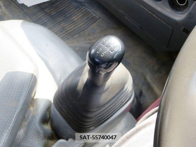 Isuzu ELF TRUCK 2013-07 215146-15