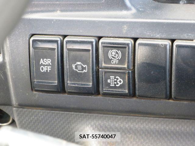 Isuzu ELF TRUCK 2013-07 215146-16