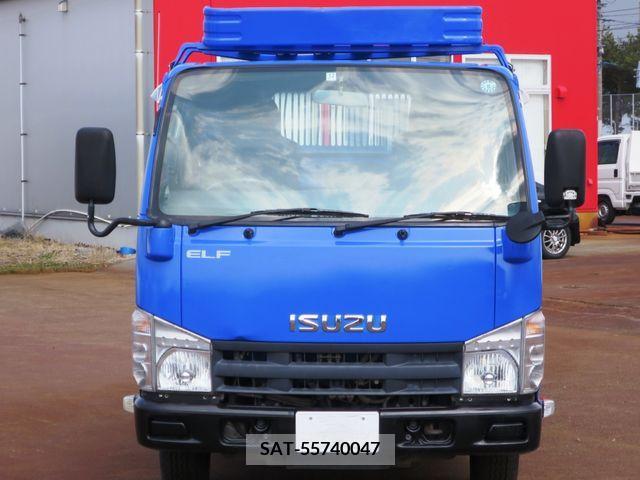 Isuzu ELF TRUCK 2013-07 215146-1
