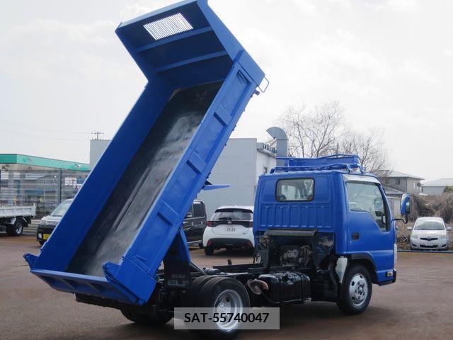 Isuzu ELF TRUCK 2013-07 215146-2