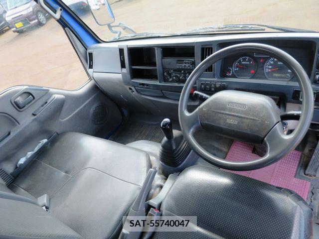 Isuzu ELF TRUCK 2013-07 215146-11