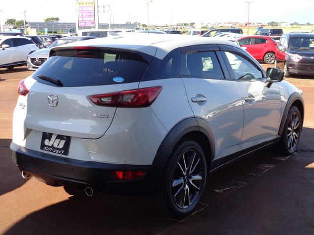 Mazda CX-3 2018-03 22723-2