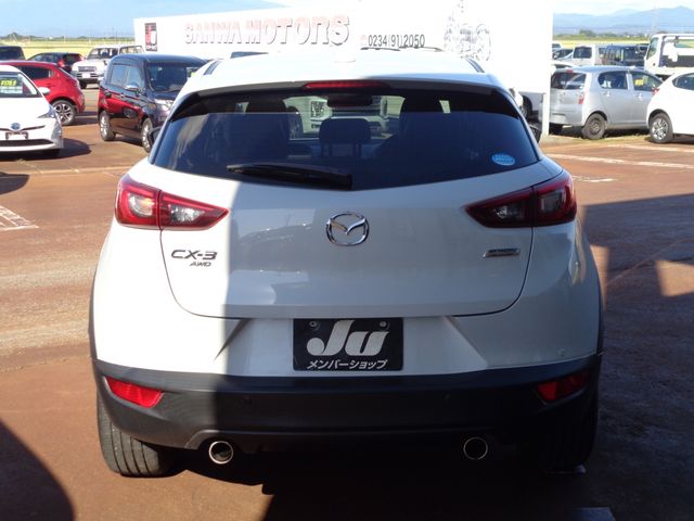Mazda CX-3 2018-03 22723-6