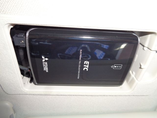 Mazda CX-3 2018-03 22723-23