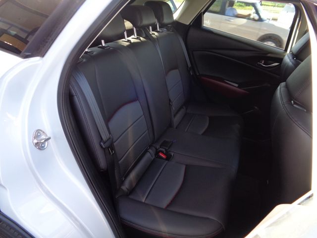 Mazda CX-3 2018-03 22723-8