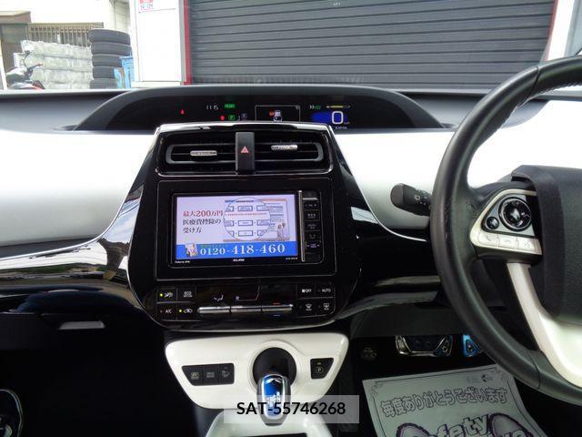 Toyota PRIUS 2016-07 350555-17