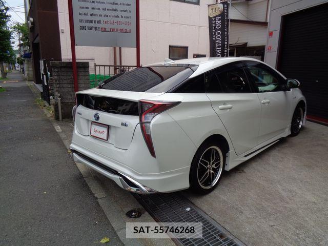 Toyota PRIUS 2016-07 350555-8