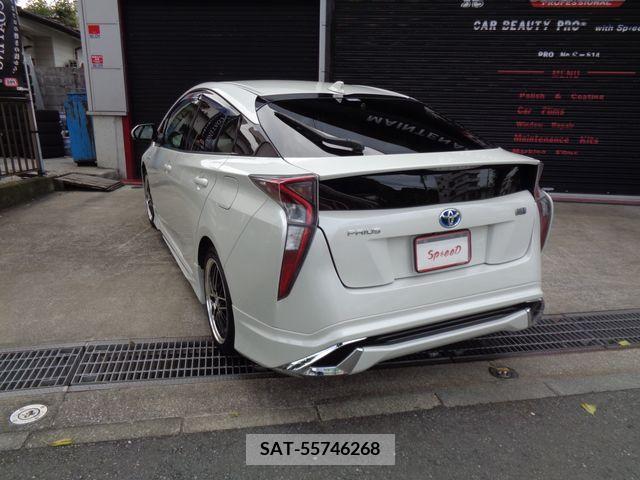 Toyota PRIUS 2016-07 350555-12