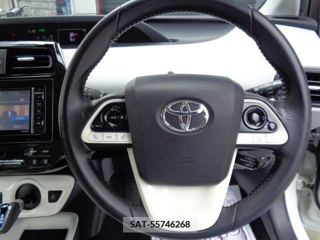 Toyota PRIUS 2016-07 350555-21