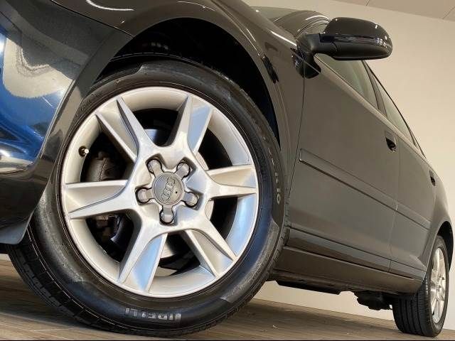 Audi A3 2009-10 28590-18