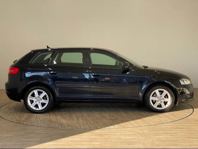 Audi A3 2009-10 28590-14