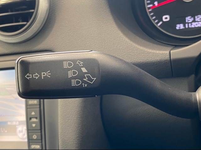 Audi A3 2009-10 28590-7