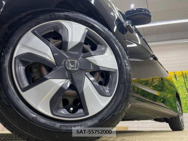 Honda FIT HYBRID 2017-08 360282-13