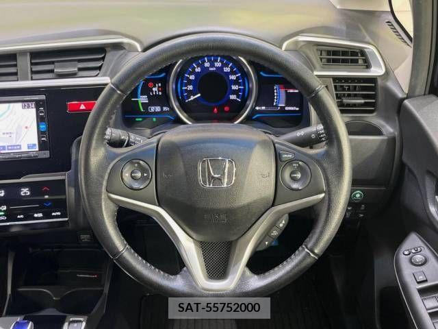 Honda FIT HYBRID 2017-08 360282-11