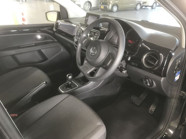VolksWagen UP! 2013-02 182414-11