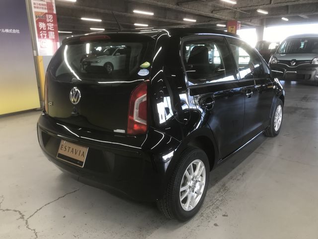 VolksWagen UP! 2013-02 182414-4