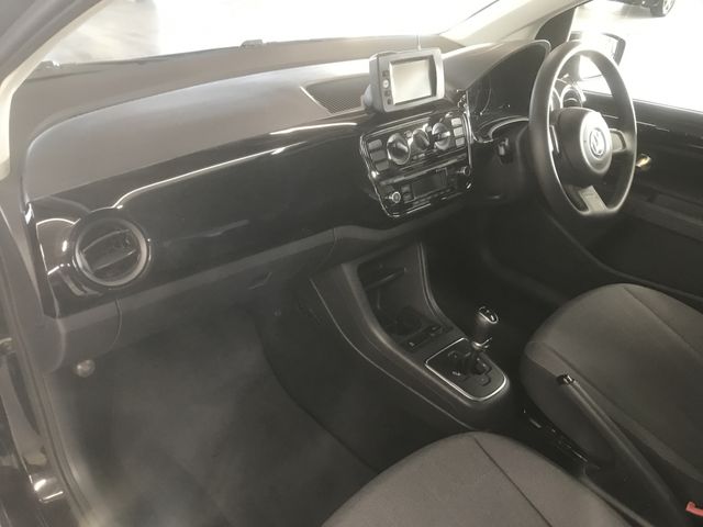 VolksWagen UP! 2013-02 182414-13