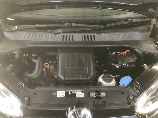 VolksWagen UP! 2013-02 182414-29
