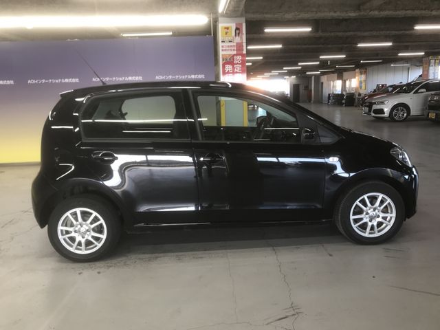 VolksWagen UP! 2013-02 182414-3