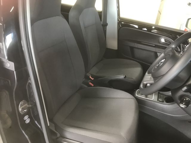 VolksWagen UP! 2013-02 182414-12
