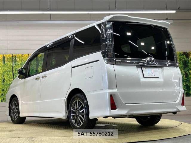 Toyota VOXY 2015-04 224562-18