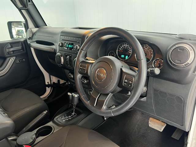 Jeep WRANGLER 2017-11 24820-1