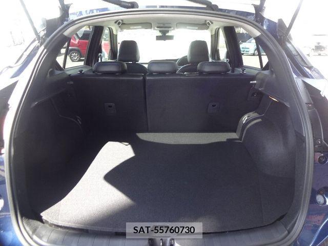 Nissan KICKS 2022-08 233823-5