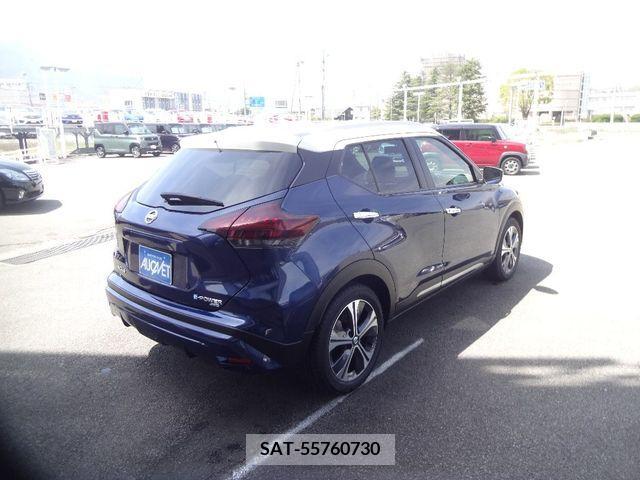 Nissan KICKS 2022-08 233823-1