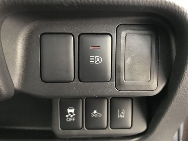Nissan DAYZ 2018-06 180398-24