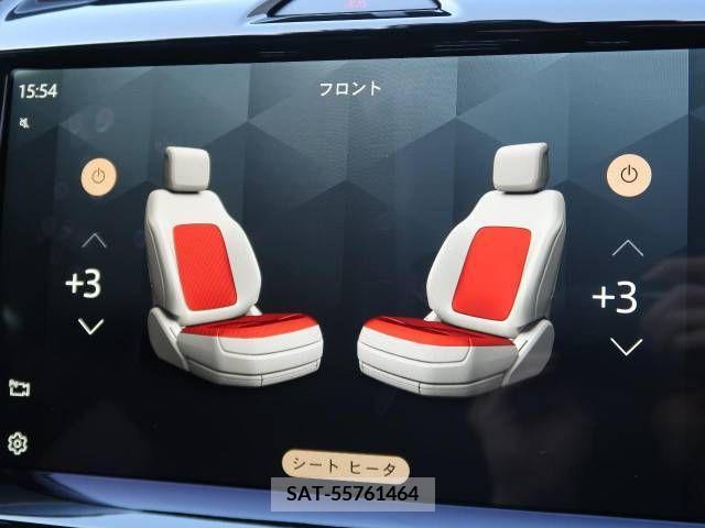 Jaguar E-PACE 2022-03 220343-10