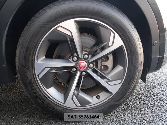 Jaguar E-PACE 2022-03 220343-11