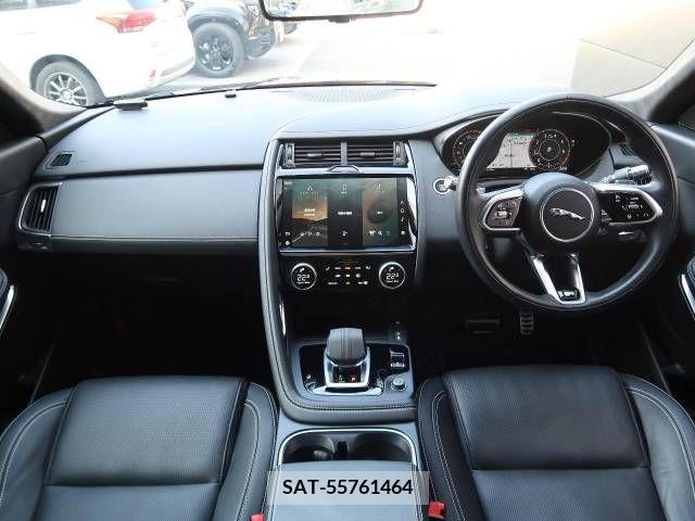 Jaguar E-PACE 2022-03 220343-1