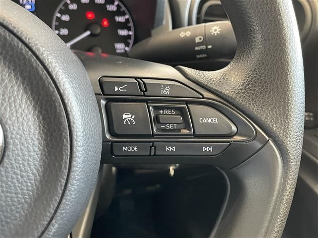 Toyota YARIS 2020-08 17993-5