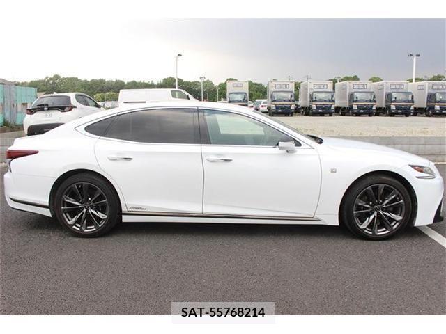 Lexus LS 2017-12 388329-10
