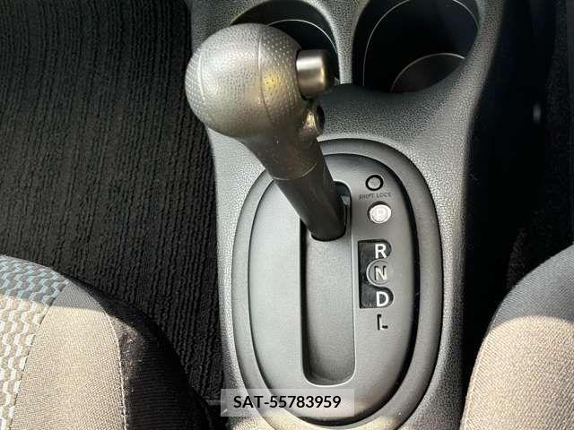 Nissan NOTE 2015-06 365381-9