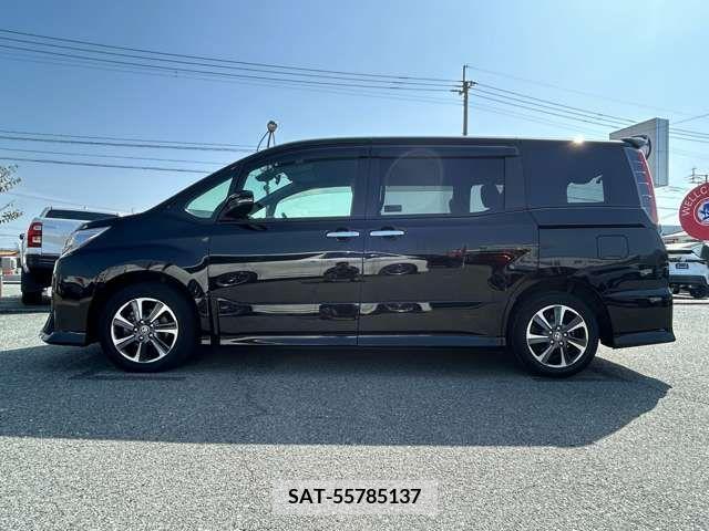 Toyota NOAH 2020-01 321652-7