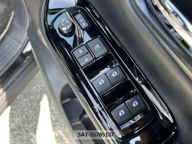 Toyota NOAH 2020-01 321652-16